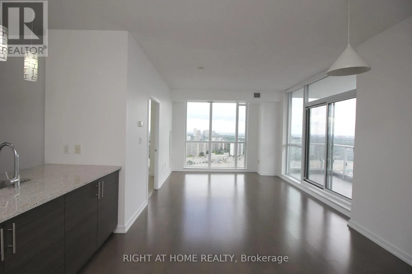 2212 - 70 FOREST MANOR ROAD