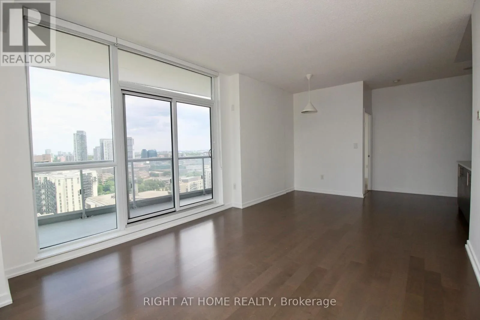2212 - 70 FOREST MANOR ROAD