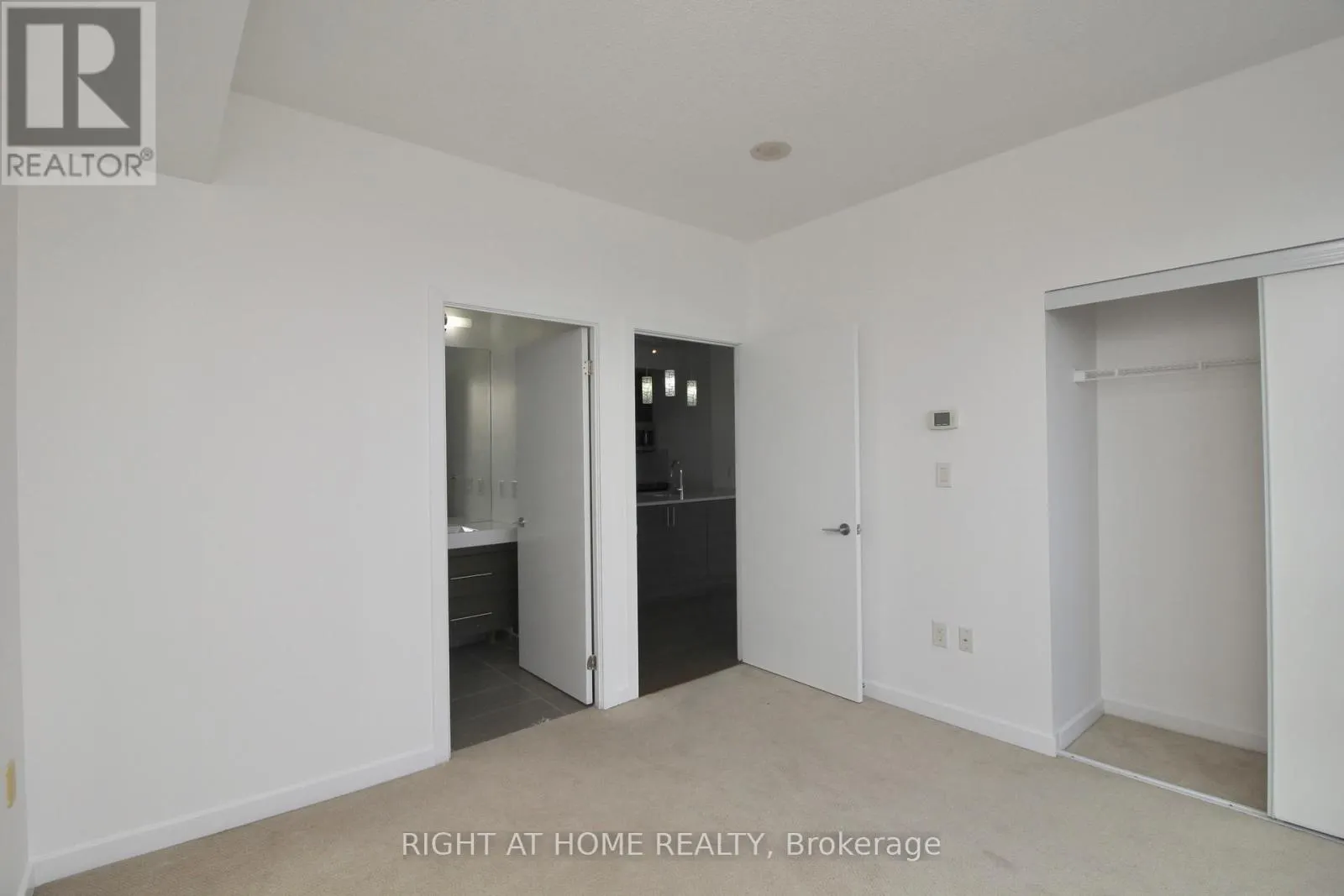 2212 - 70 FOREST MANOR ROAD