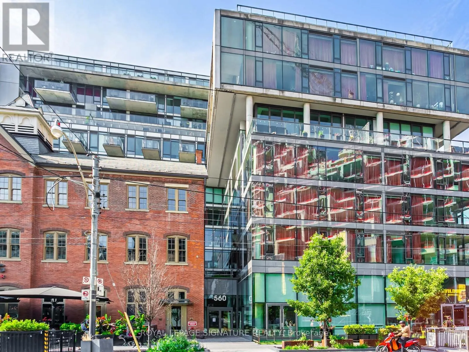 418 - 560 KING STREET W