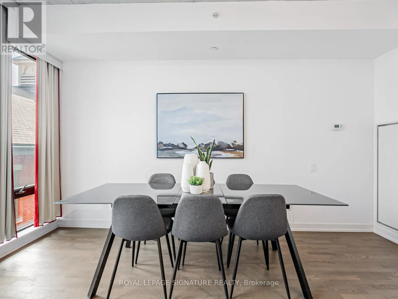 418 - 560 KING STREET W