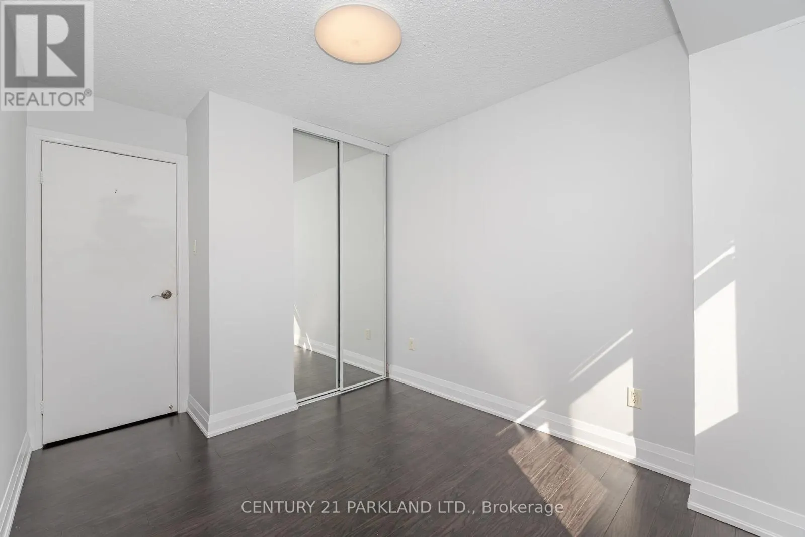 2310 - 1900 SHEPPARD AVENUE E