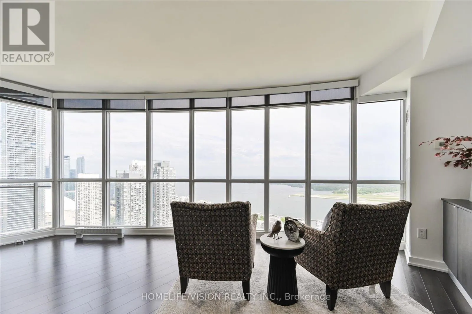 4806 - 21 ICEBOAT TERRACE