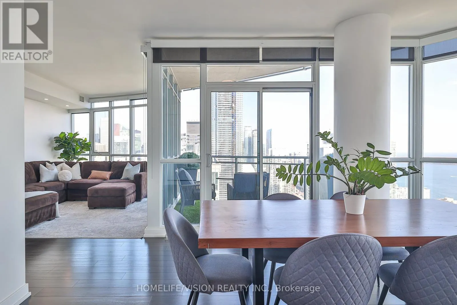 4806 - 21 ICEBOAT TERRACE