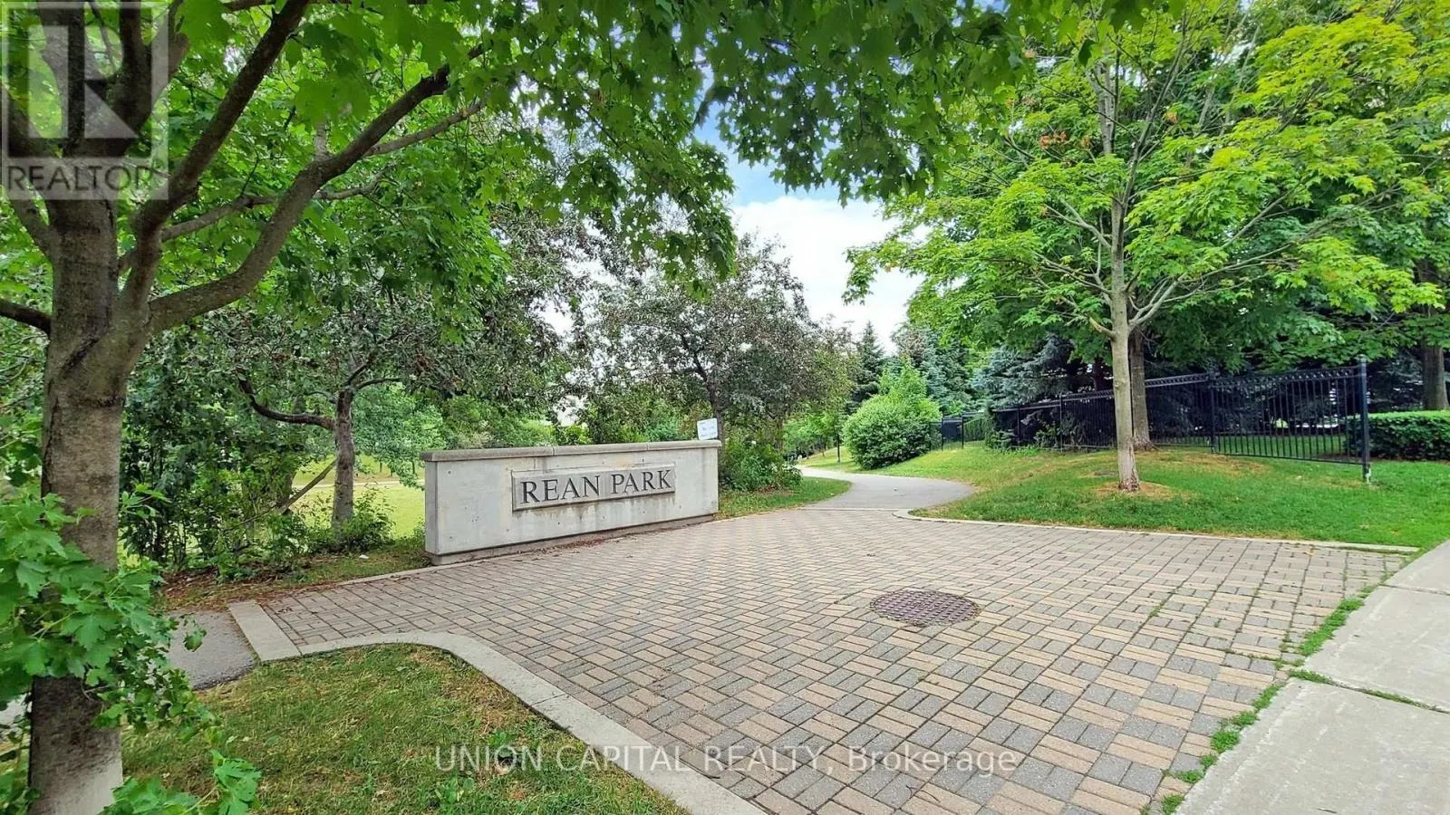 1909 - 3 REAN DRIVE