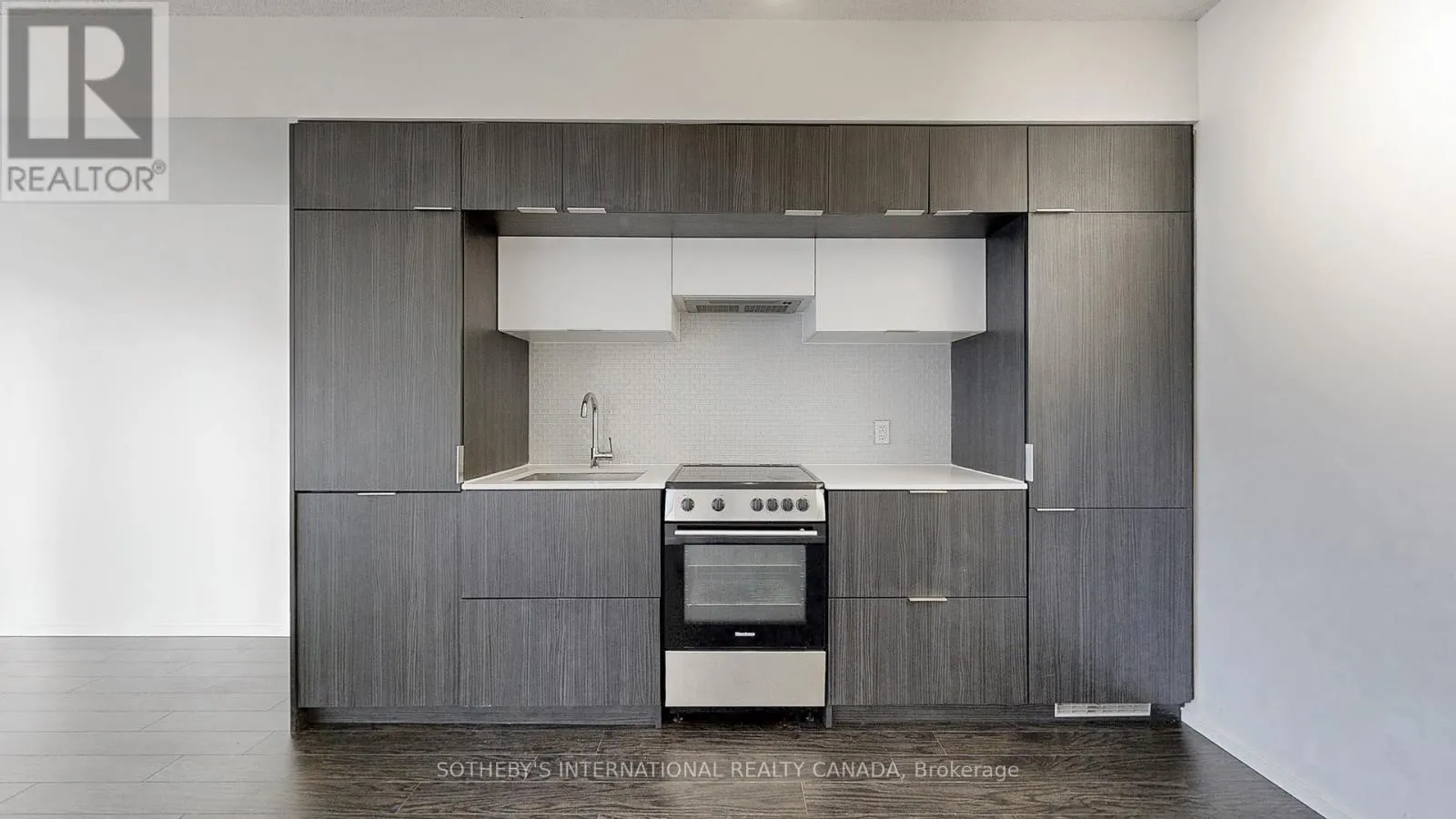 705 - 159 DUNDAS STREET E