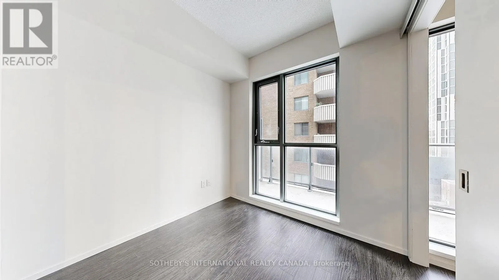 705 - 159 DUNDAS STREET E