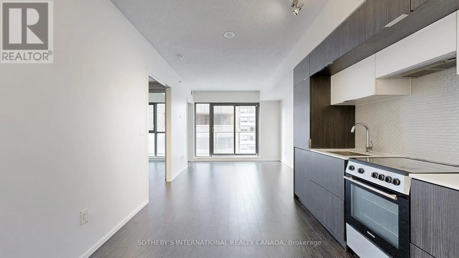 705 - 159 DUNDAS STREET E