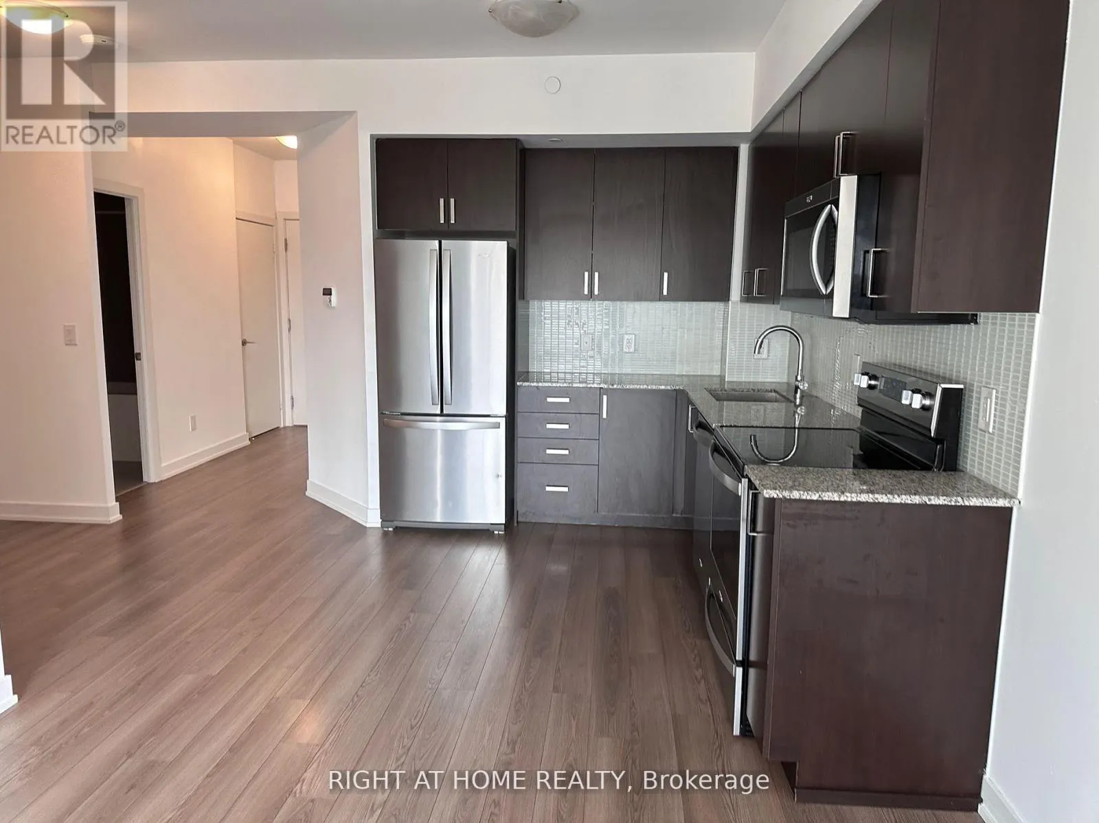 907 - 1603 EGLINTON AVENUE W