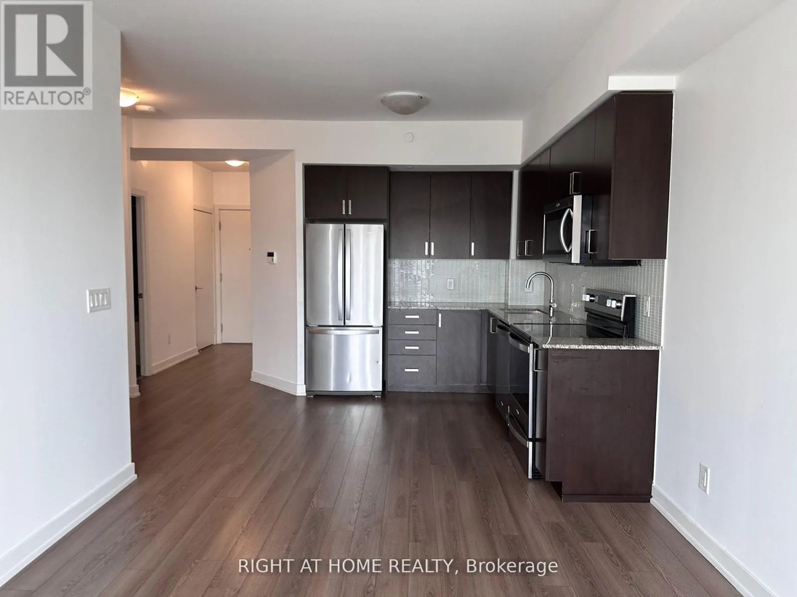 907 - 1603 EGLINTON AVENUE W