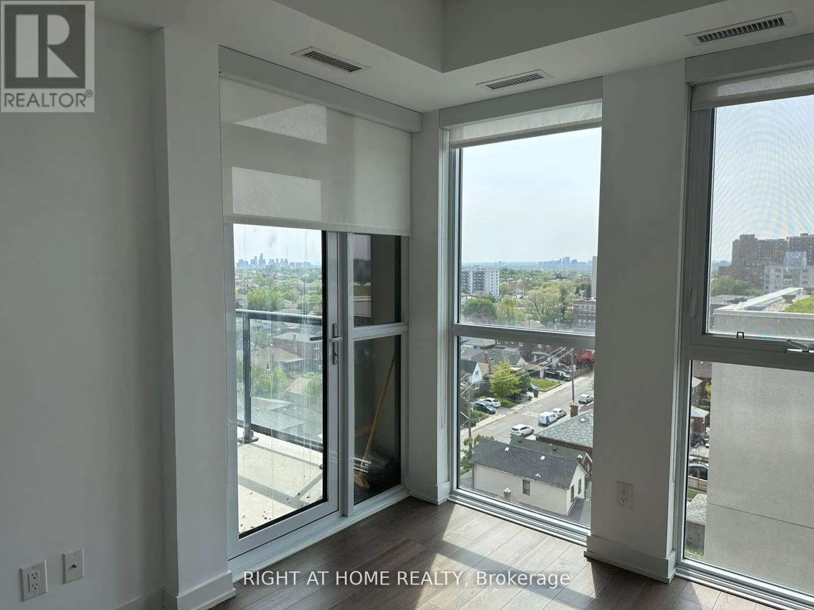 907 - 1603 EGLINTON AVENUE W