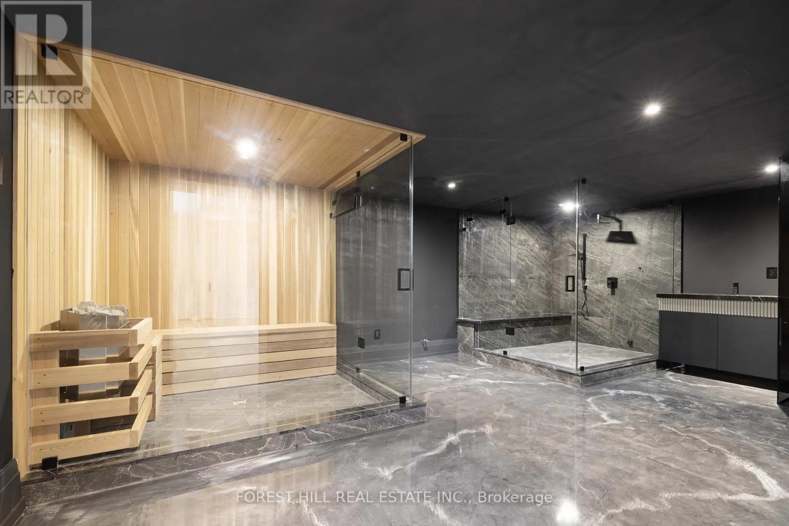 81 UPPER CANADA DRIVE