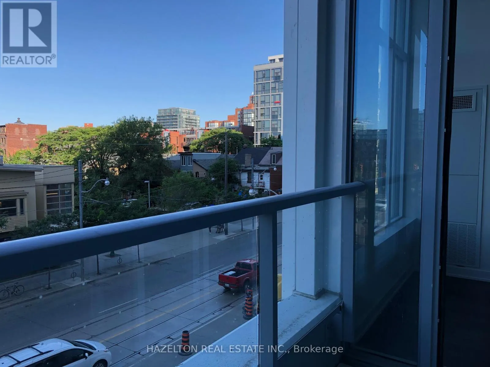 212W - 27 BATHURST STREET