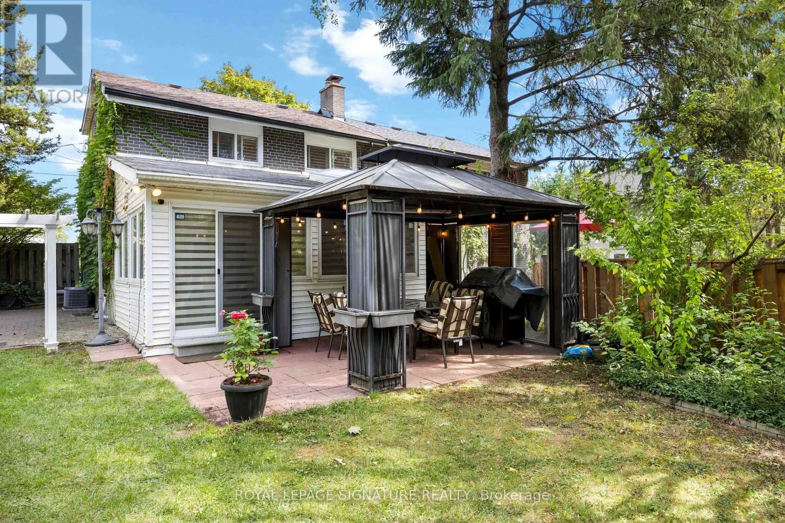 104 BILLINGTON CRESCENT