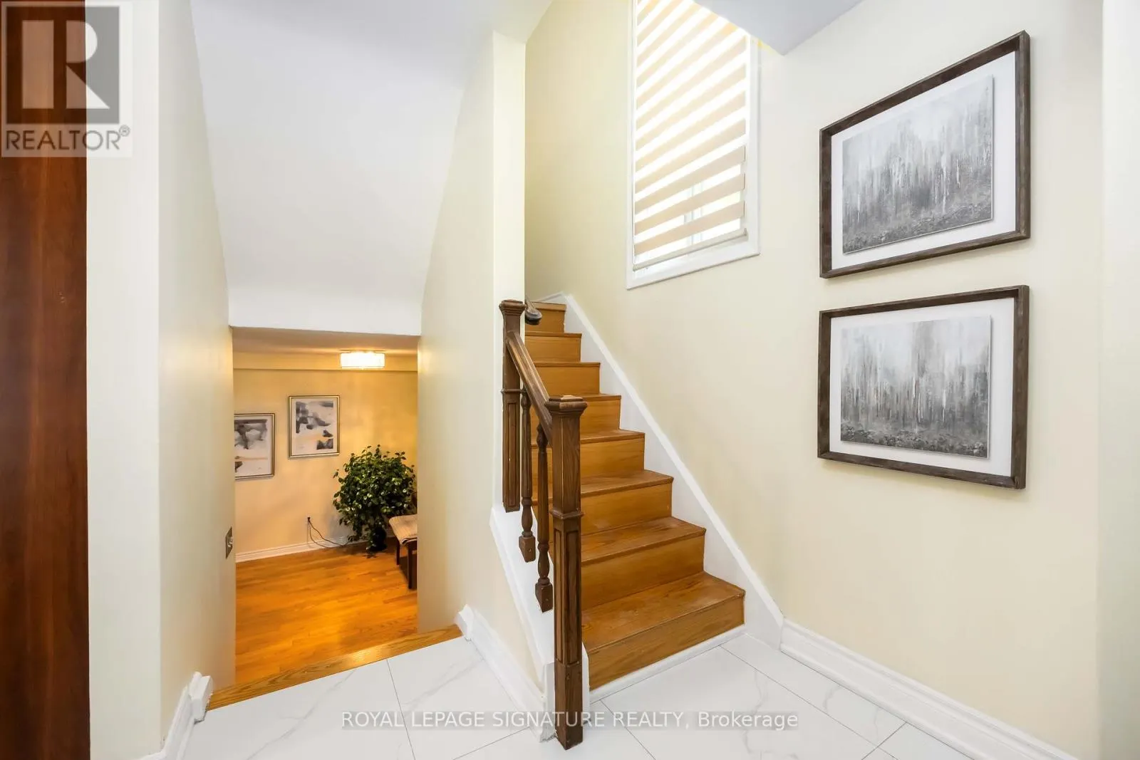 104 BILLINGTON CRESCENT