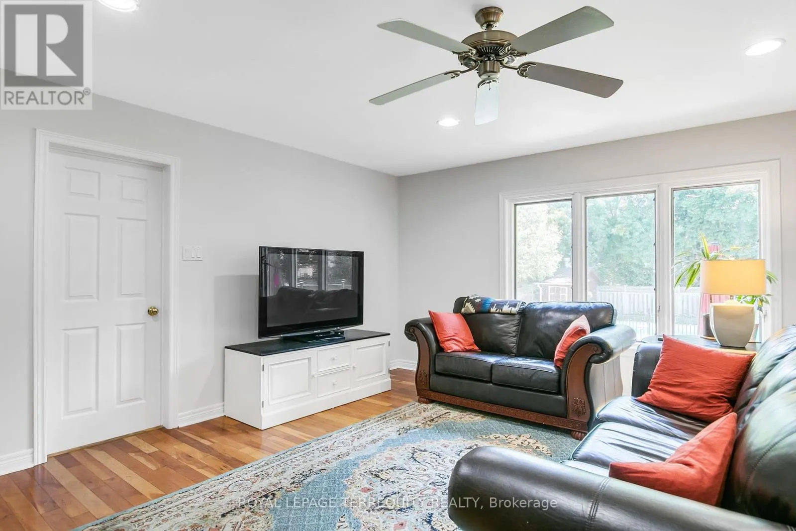 11 URBANDALE AVENUE