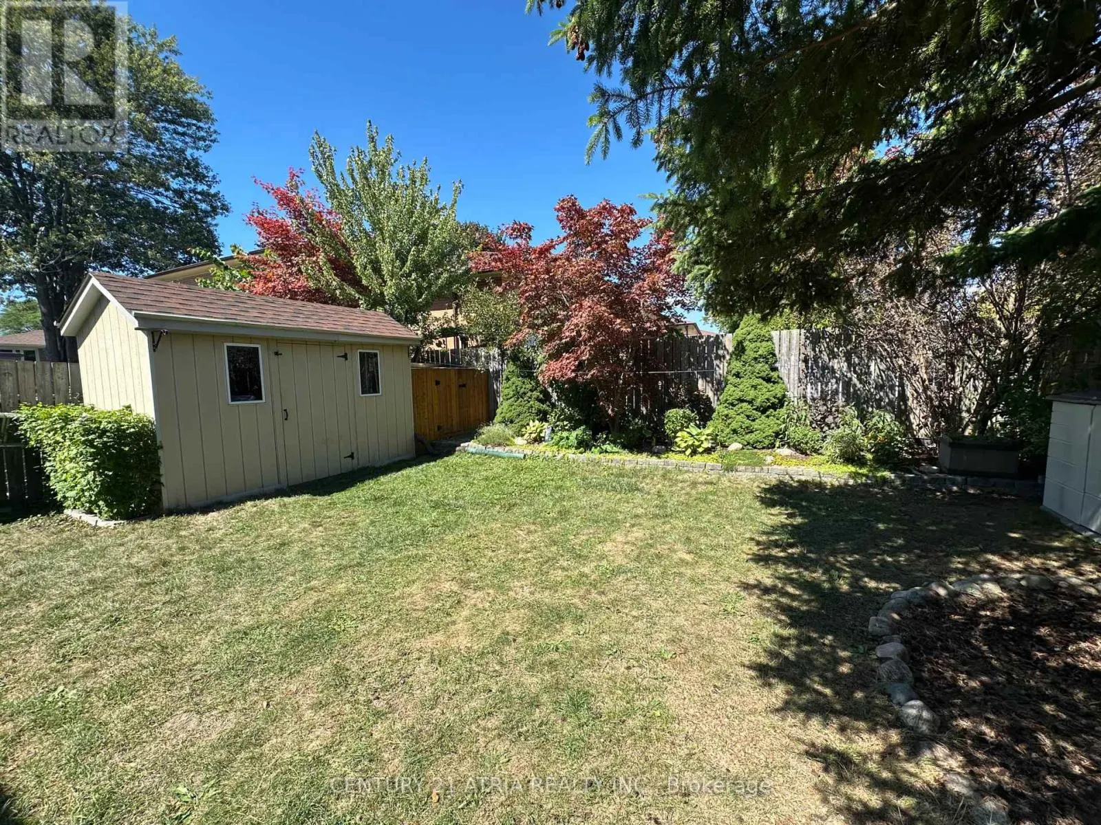 18 REIBER CRESCENT