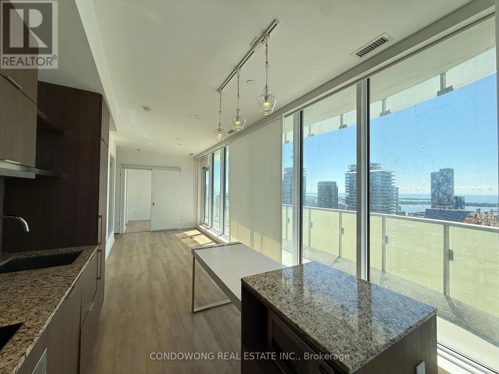 3608 - 197 YONGE STREET