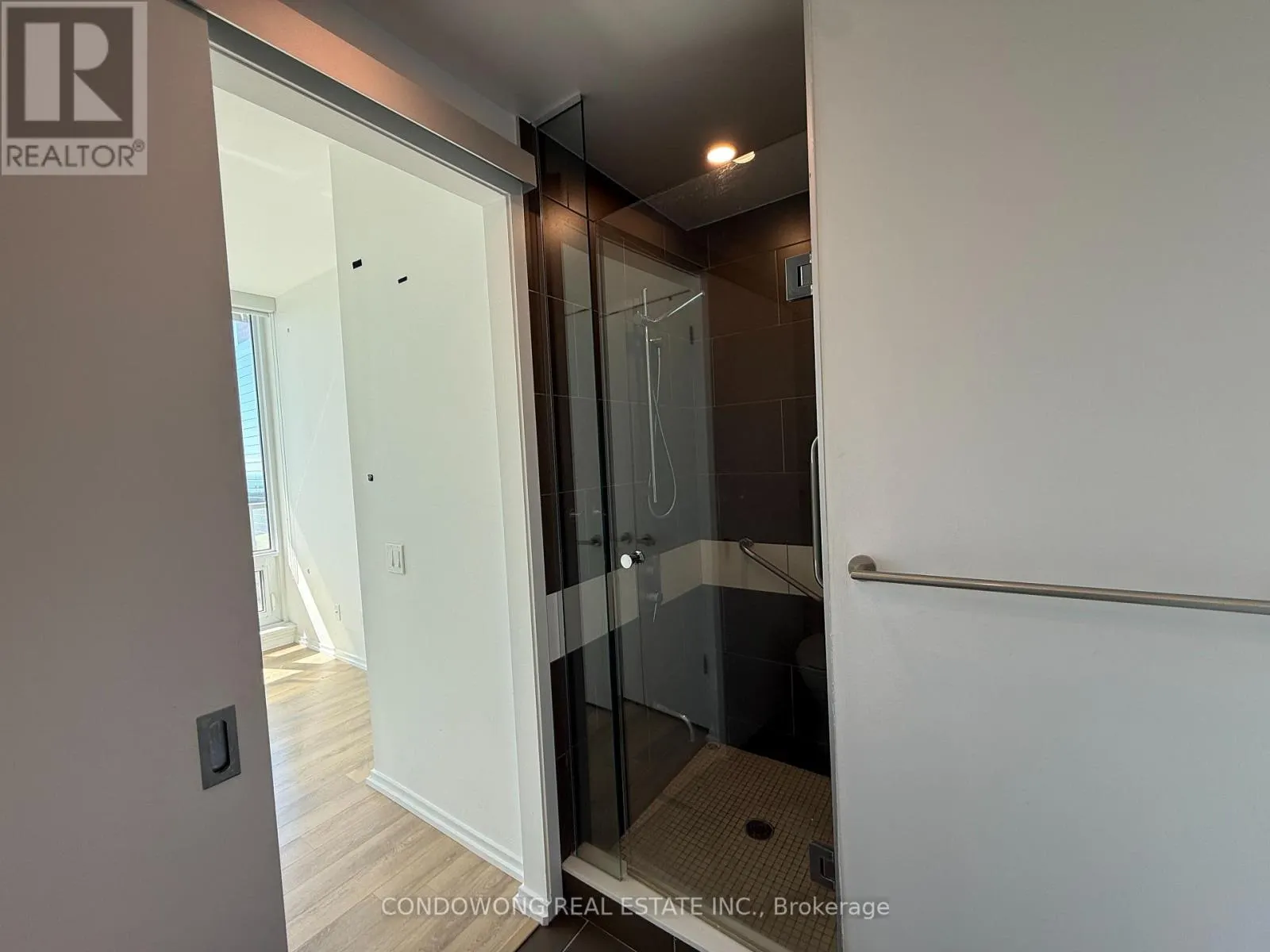 3608 - 197 YONGE STREET