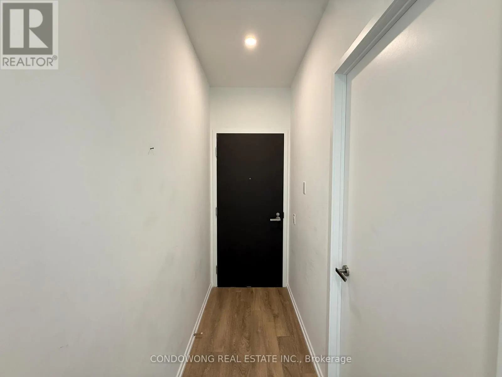 3608 - 197 YONGE STREET