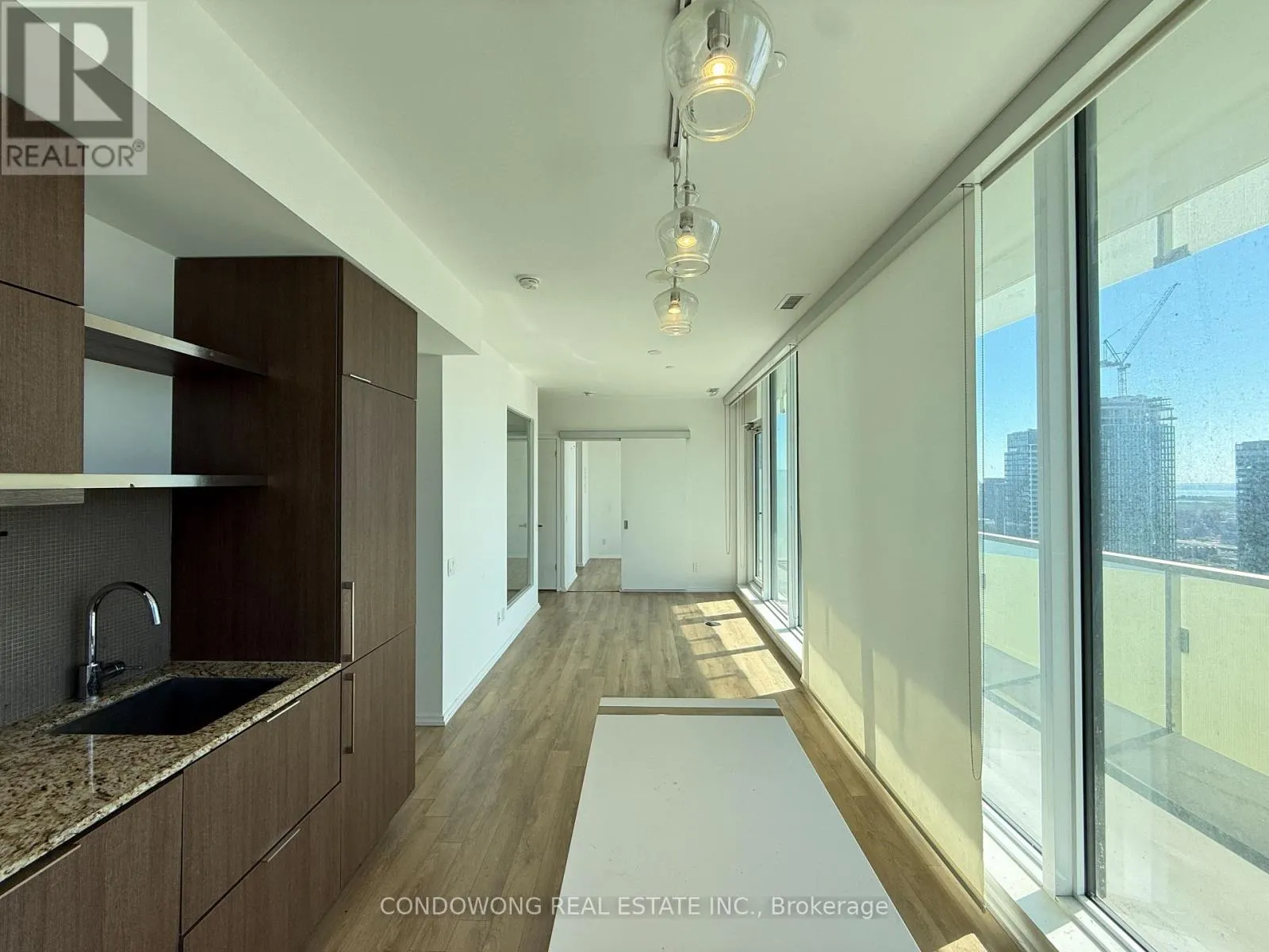 3608 - 197 YONGE STREET