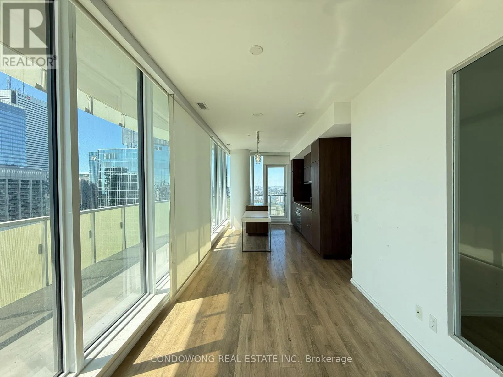 3608 - 197 YONGE STREET