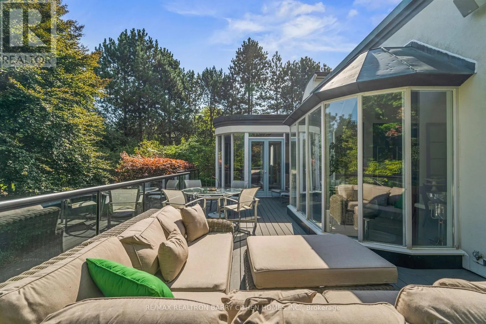 18 TIMBERGLADE COURT