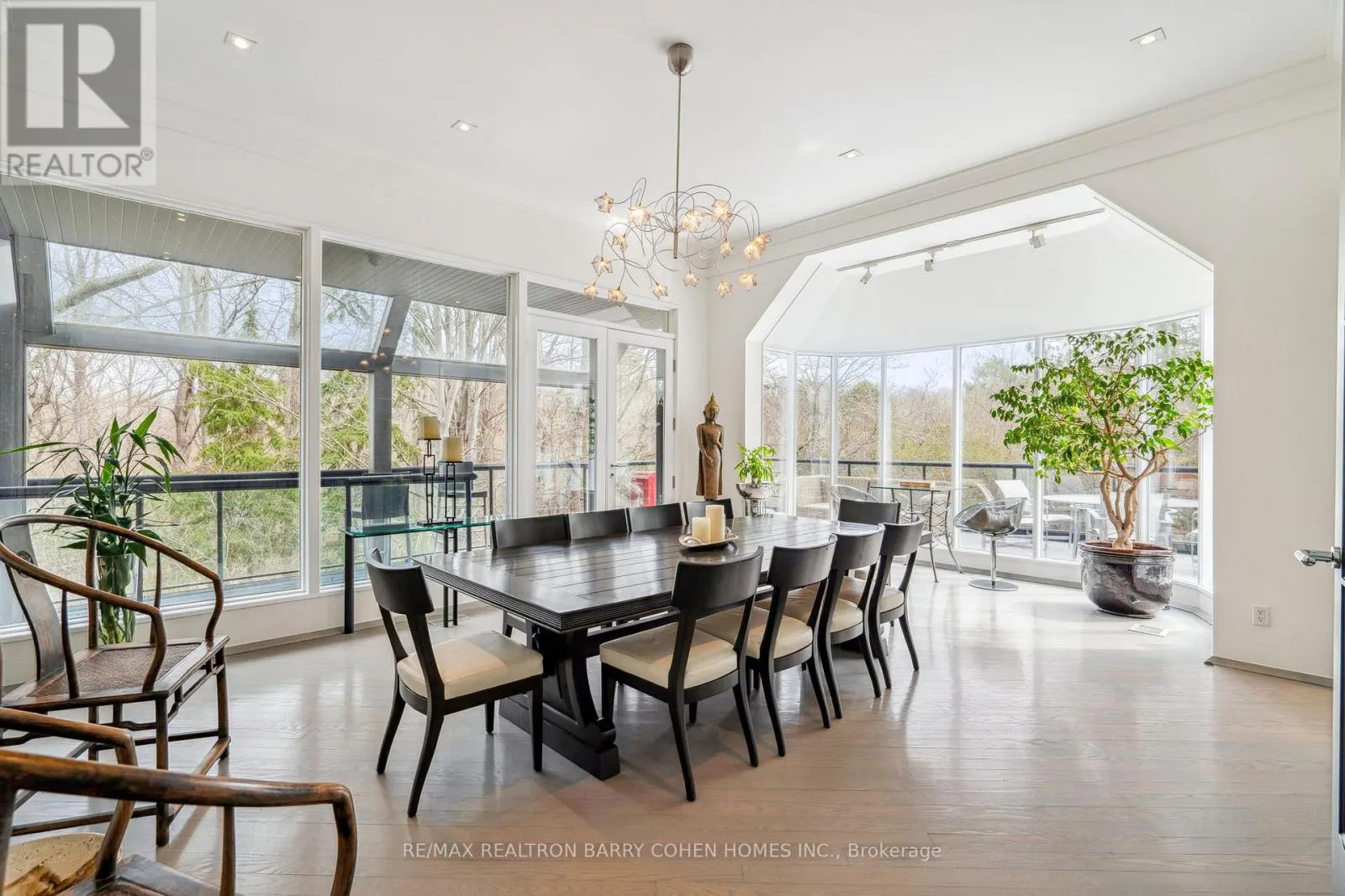 18 TIMBERGLADE COURT