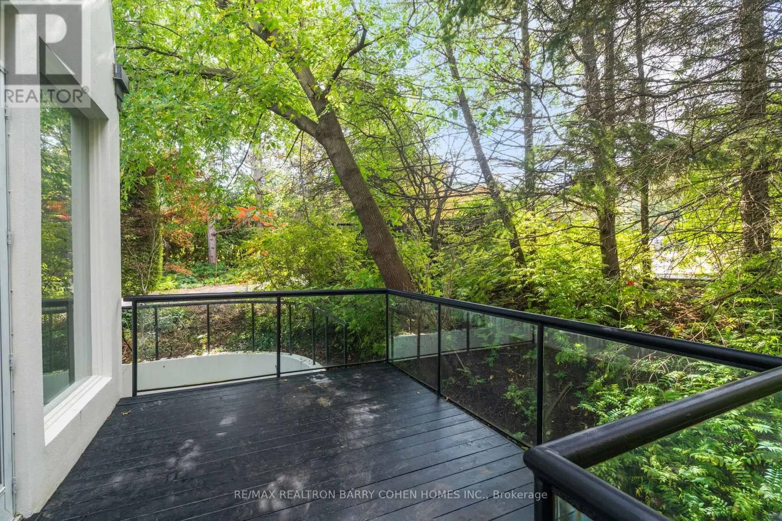 18 TIMBERGLADE COURT