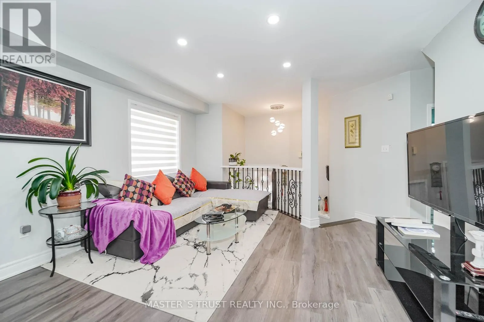 40 ROCHEFORT DRIVE