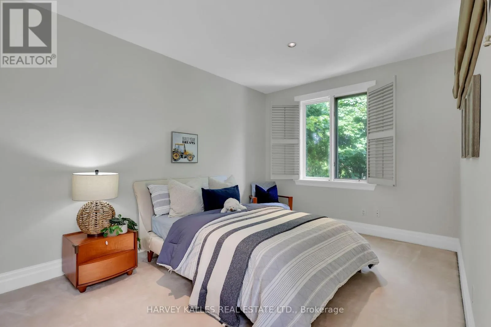 99 BIDEFORD AVENUE