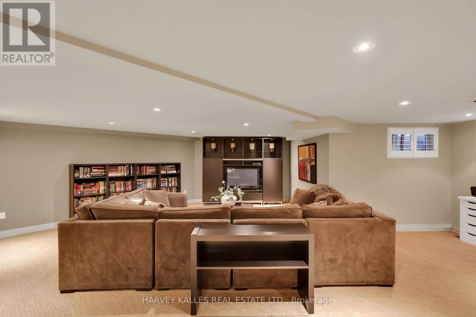 99 BIDEFORD AVENUE