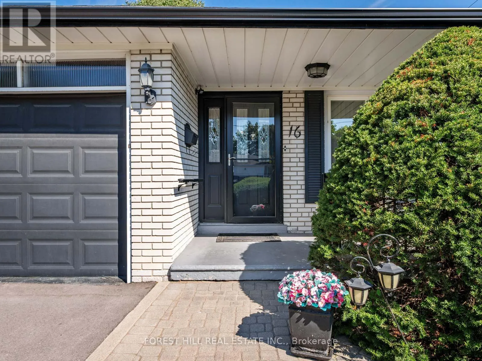 16 OLDBOROUGH CIRCLE