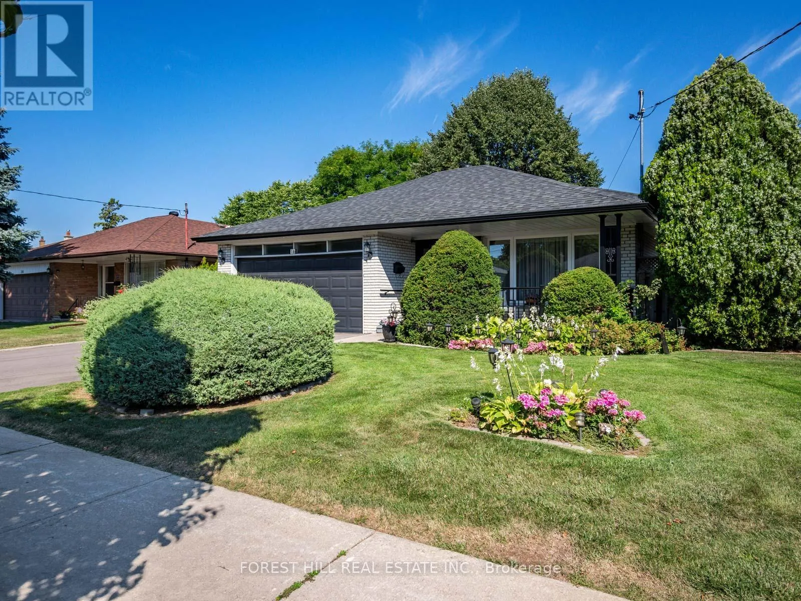 16 OLDBOROUGH CIRCLE