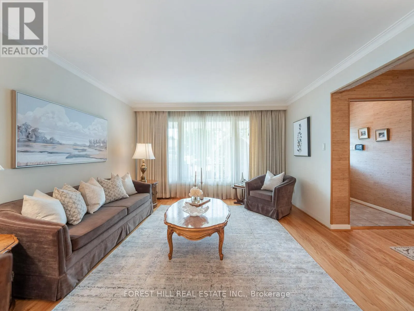 16 OLDBOROUGH CIRCLE