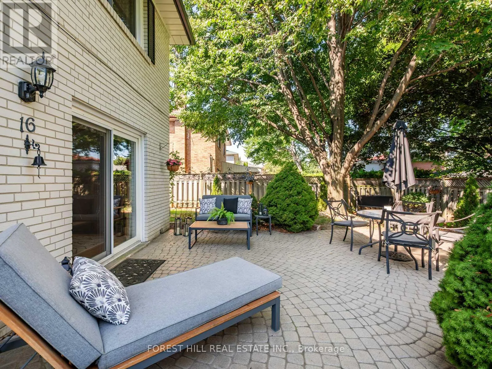 16 OLDBOROUGH CIRCLE