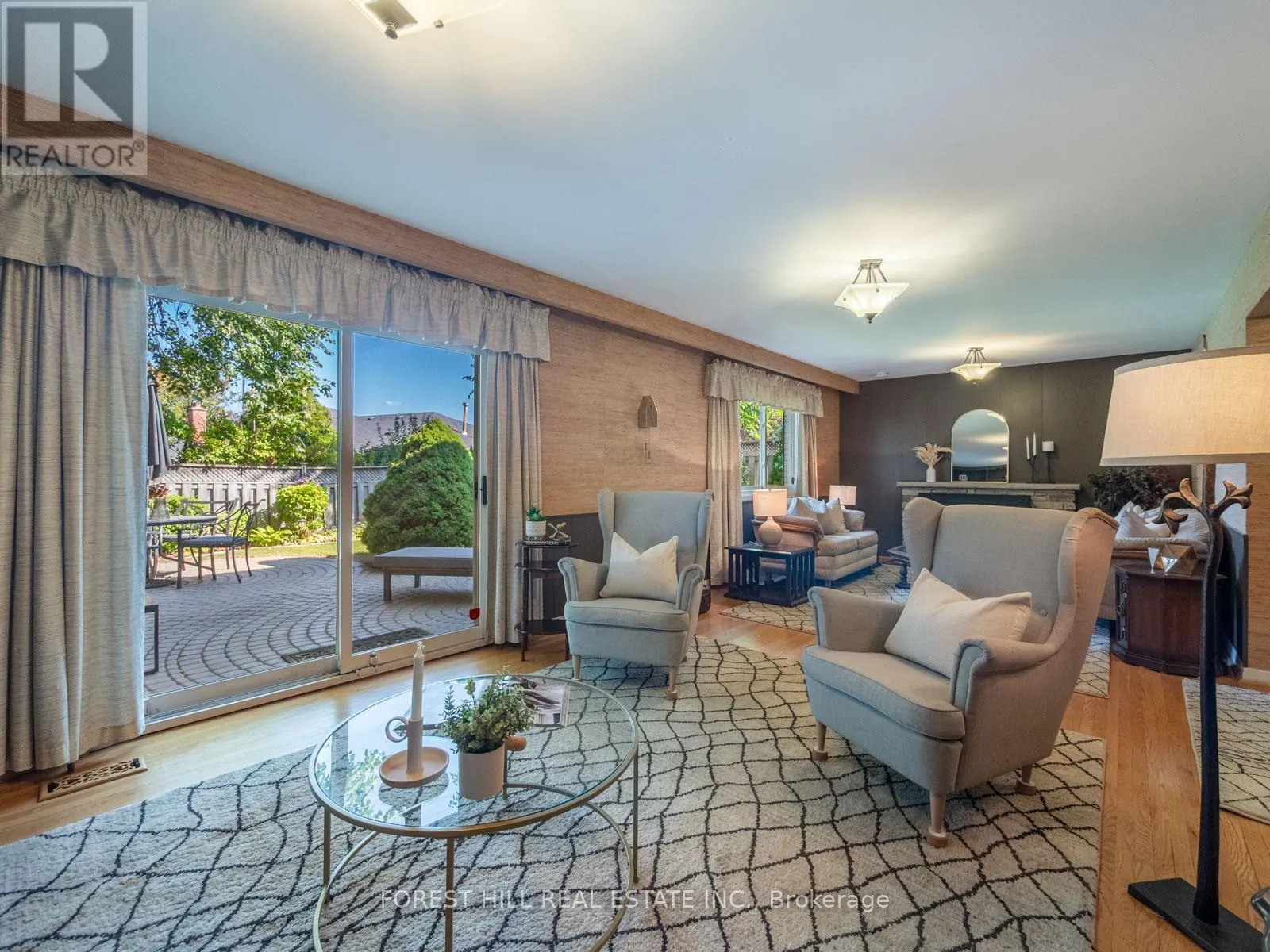 16 OLDBOROUGH CIRCLE