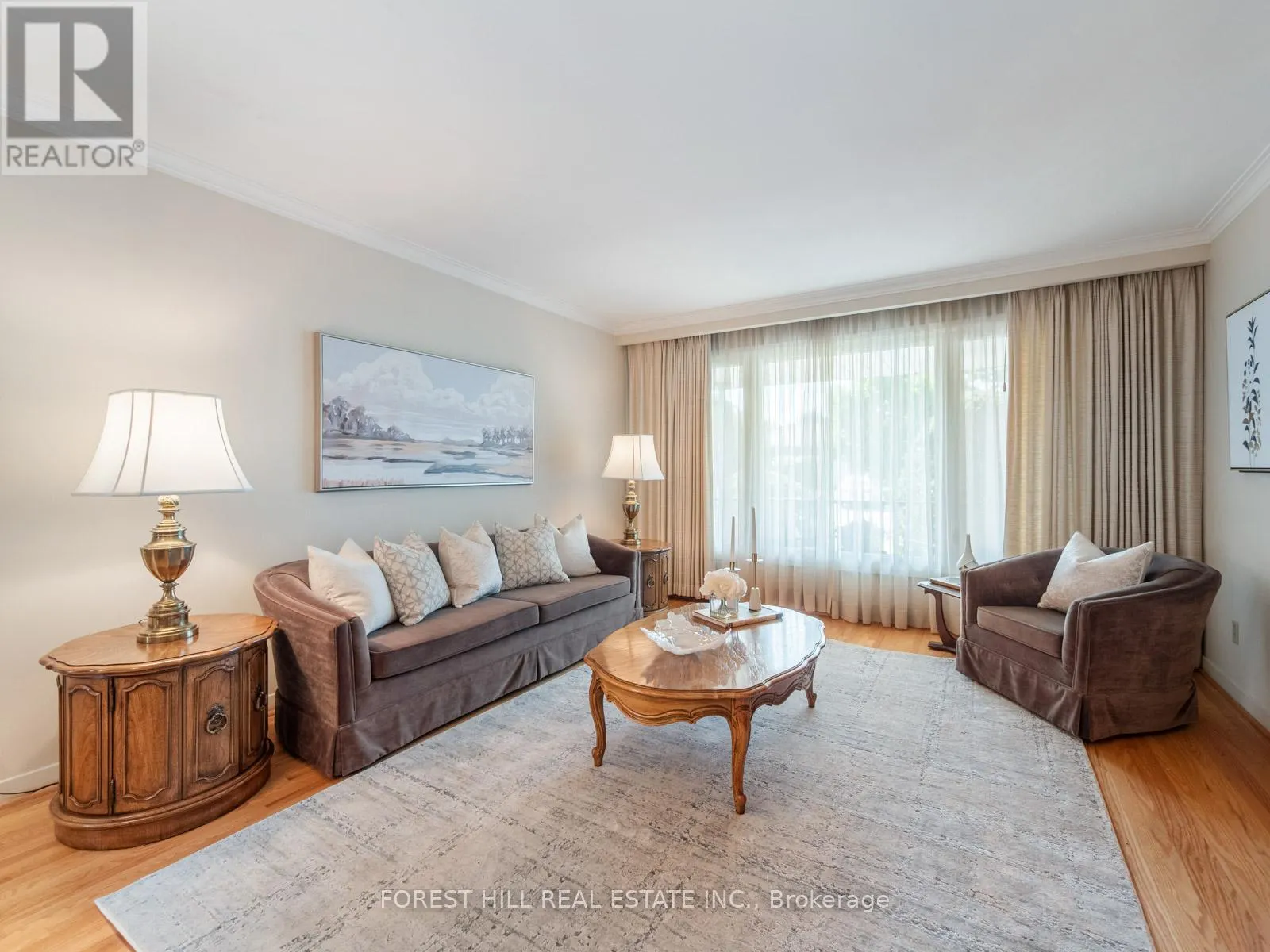 16 OLDBOROUGH CIRCLE
