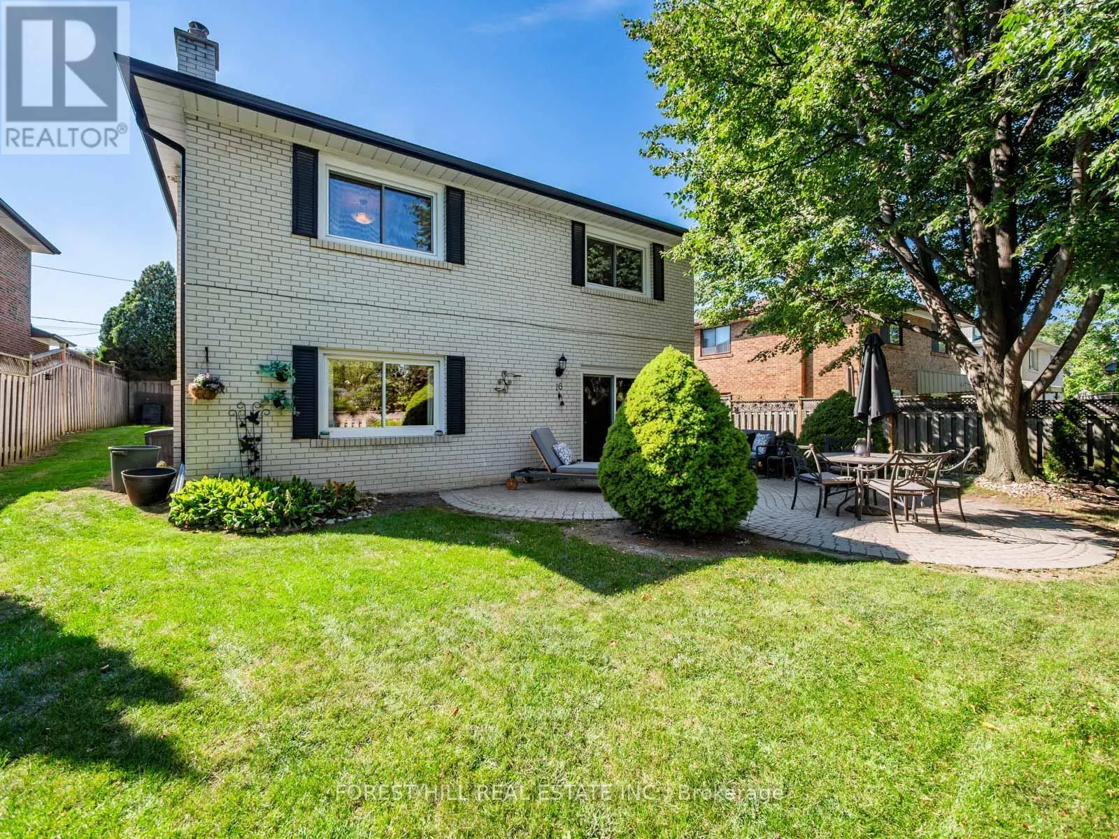 16 OLDBOROUGH CIRCLE