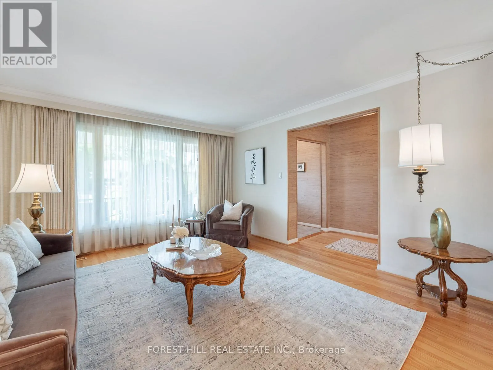 16 OLDBOROUGH CIRCLE