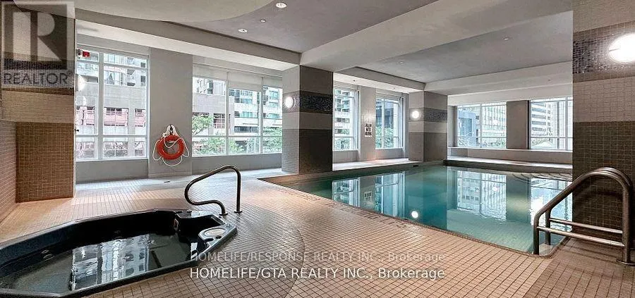 1011 - 761 BAY STREET