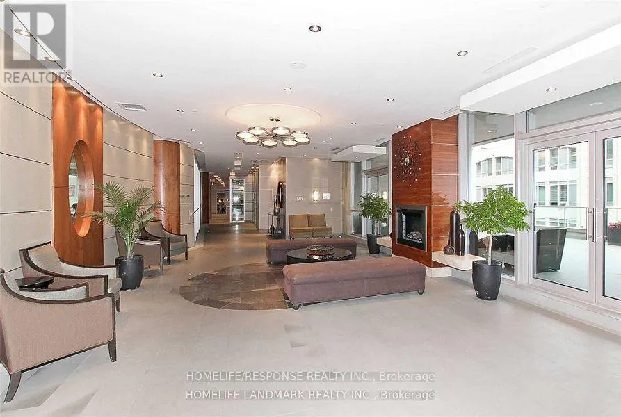 1011 - 761 BAY STREET