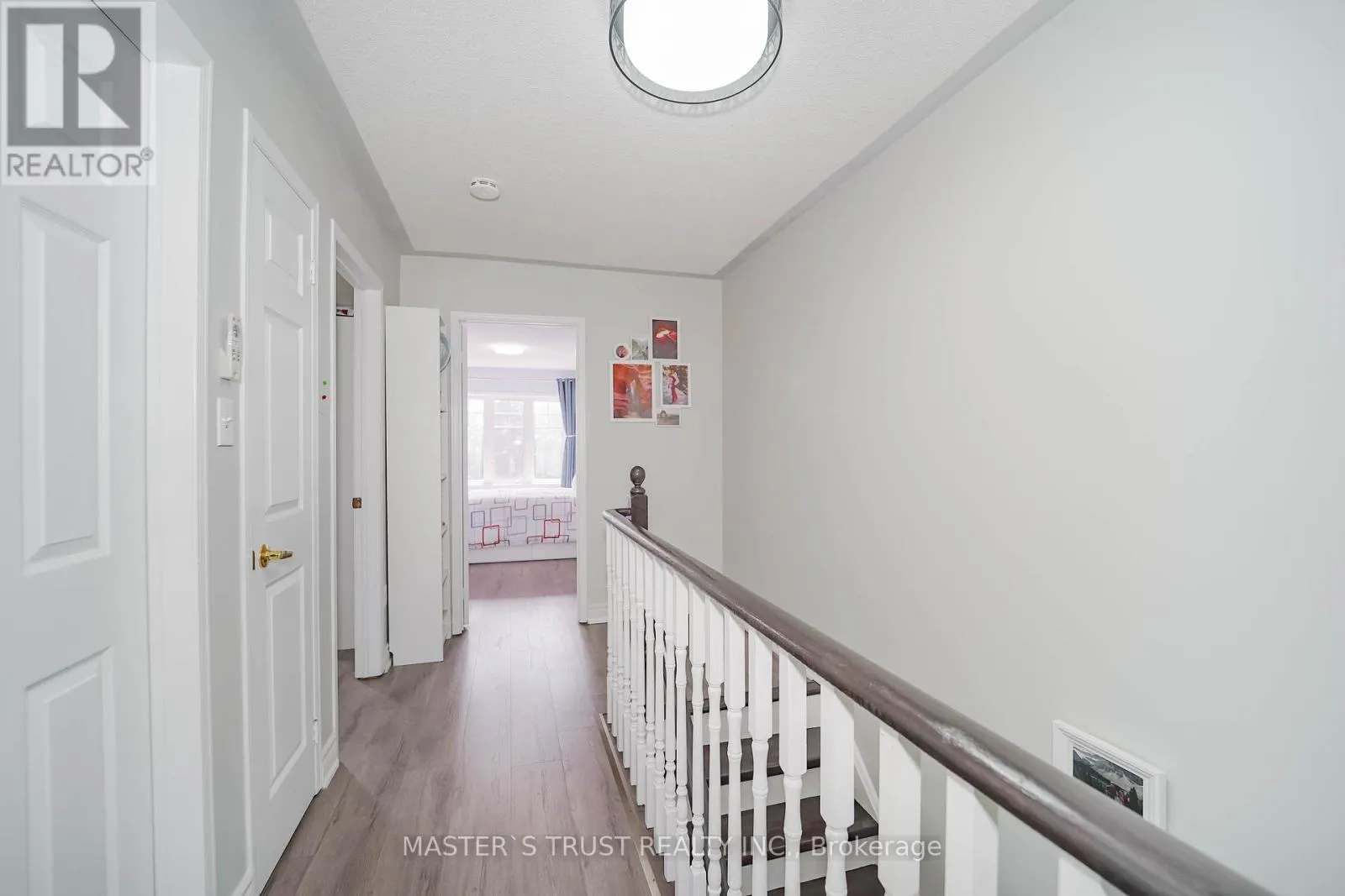 40 ROCHEFORT DRIVE