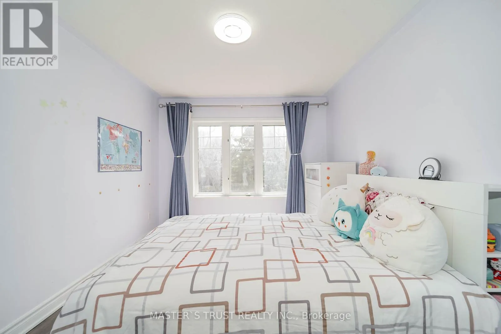 40 ROCHEFORT DRIVE