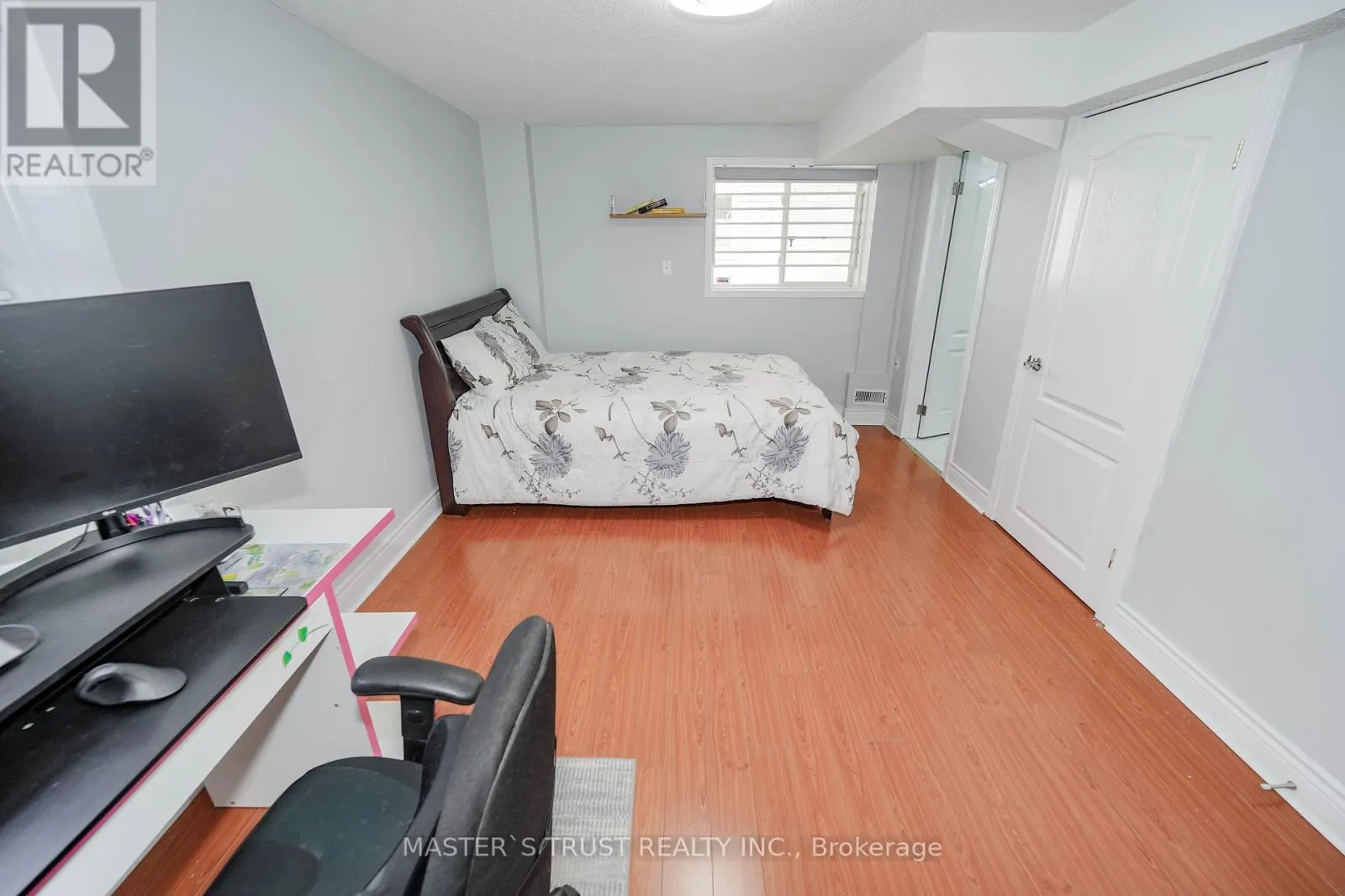 40 ROCHEFORT DRIVE