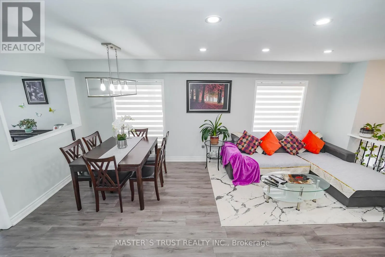 40 ROCHEFORT DRIVE