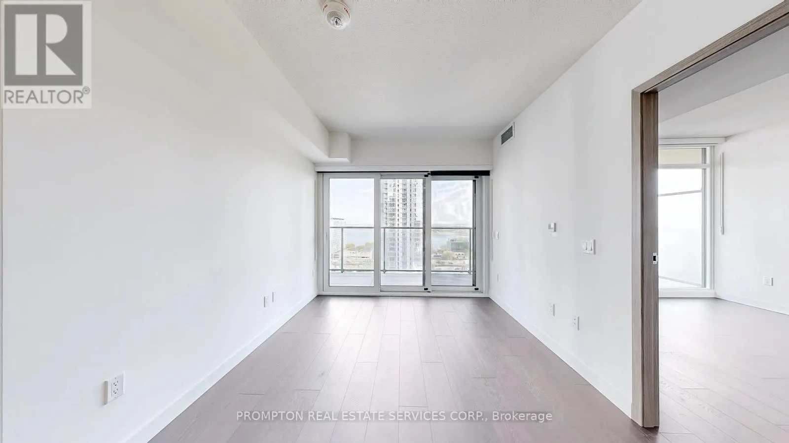 2310 - 3 CONCORD CITYPLACE WAY