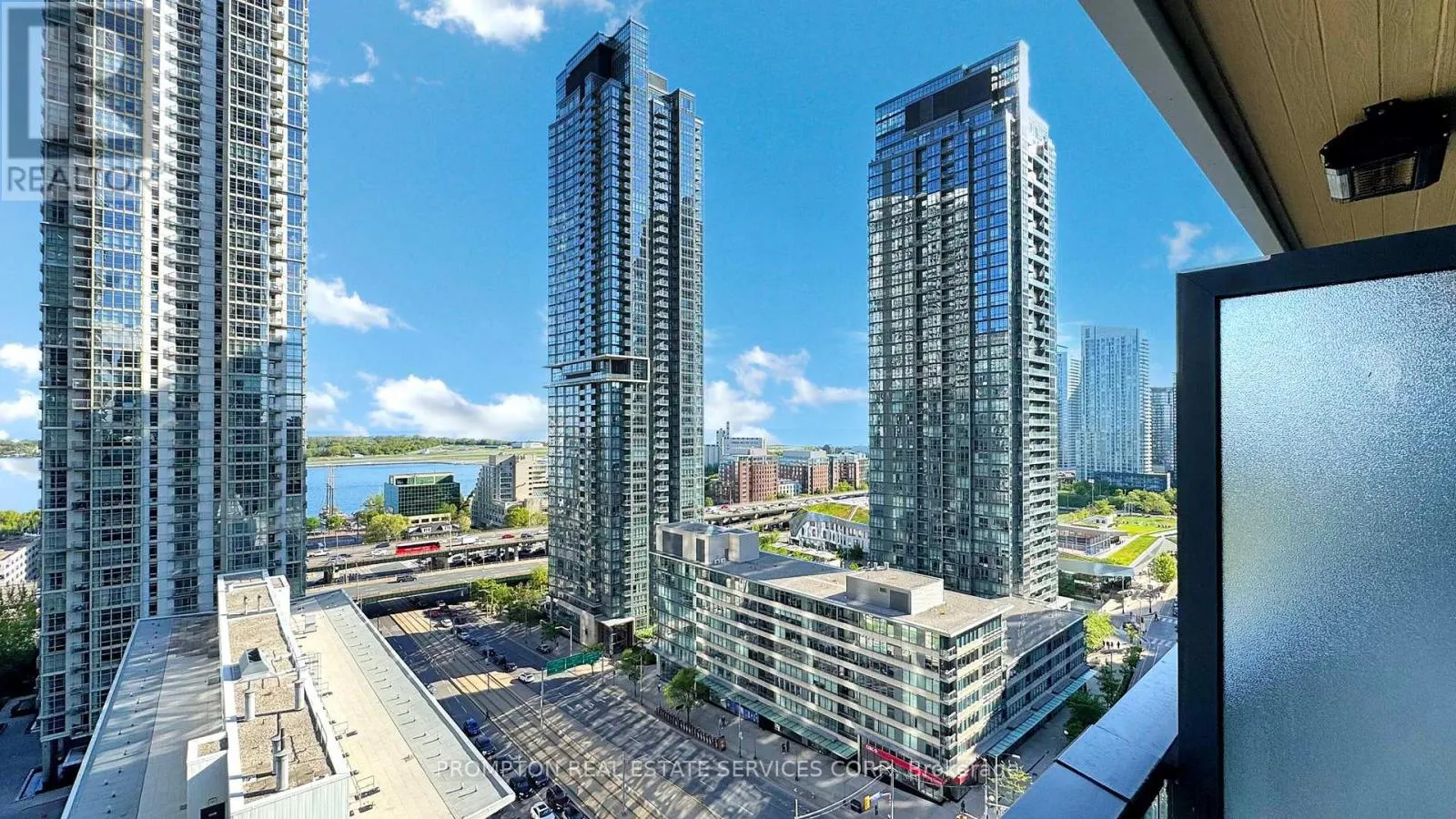 2310 - 3 CONCORD CITYPLACE WAY