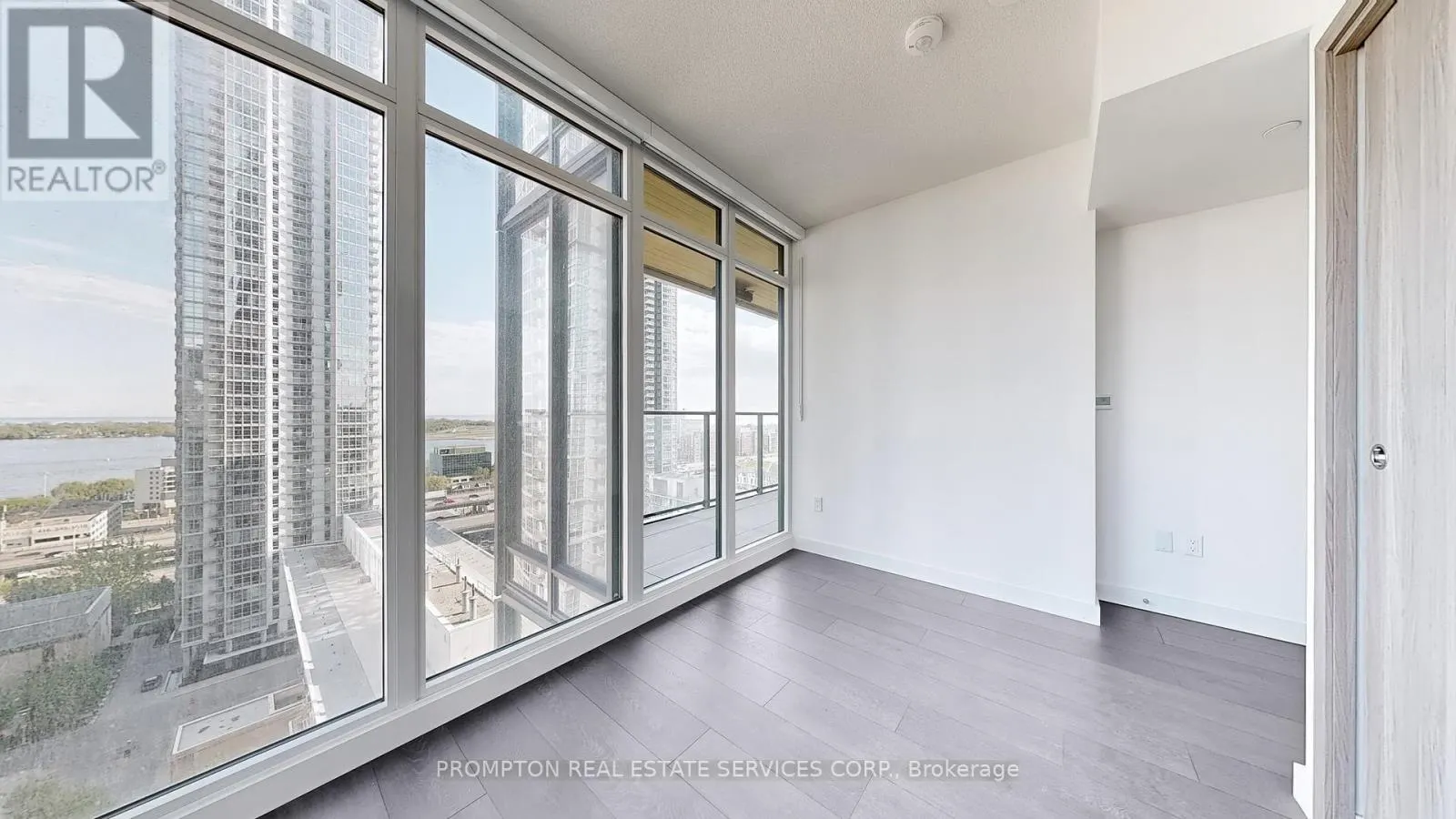2310 - 3 CONCORD CITYPLACE WAY