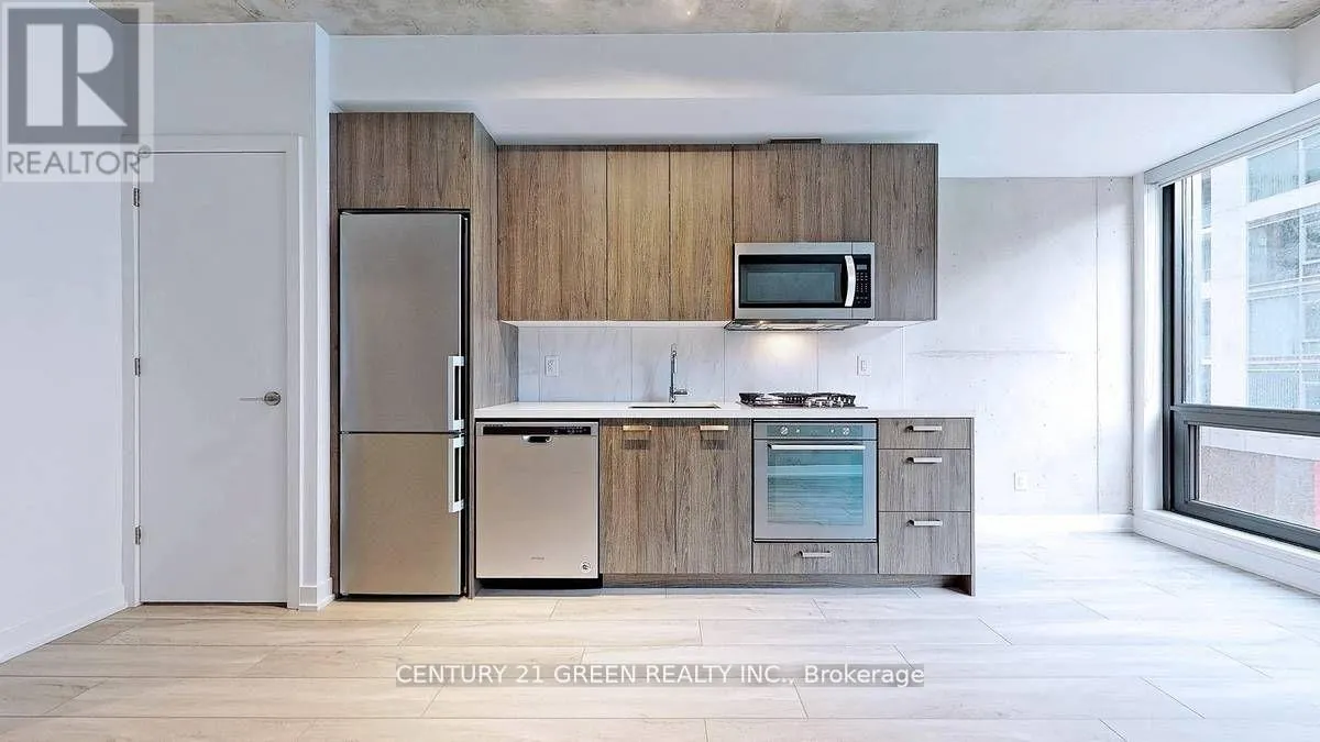204 - 458 RICHMOND STREET W